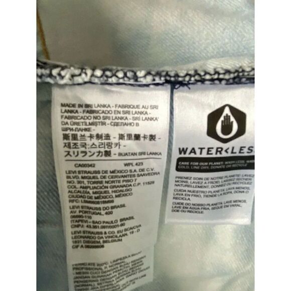 Levi's Ex-Boyfriend Denim Trucker Jacket Blue Tie Dye Light Wash Women’s Size S - Picture 7 of 14